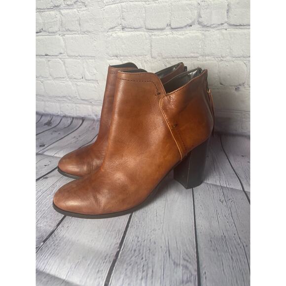 Bata Ankle Boots Women's 40 / 8.5 Brown Leather Distressed Zip Block Heel Bootie - Picture 4 of 9